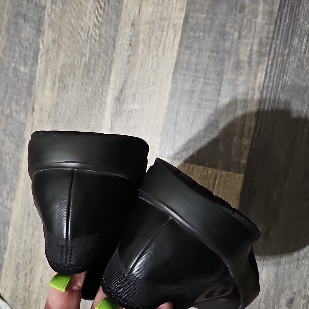 Oofos Mens Oomg Eezee Shoes - Picture 5 of 10